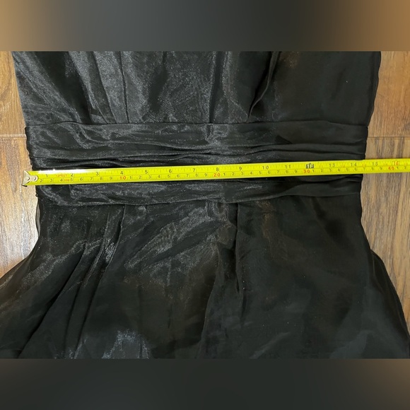 David’s Bridal Black Formal Strapless Ruffle Mini Dress Size 4 - Picture 9 of 11